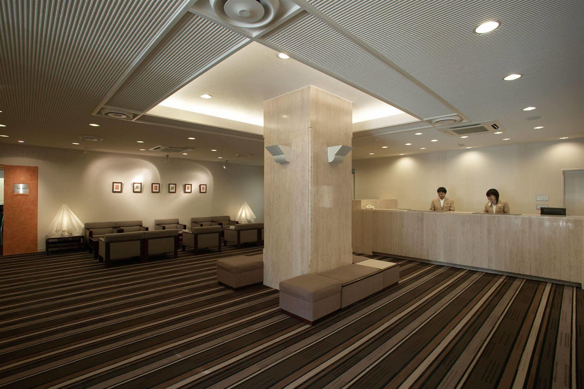 Smile Hotel Kumagaya Buitenkant foto